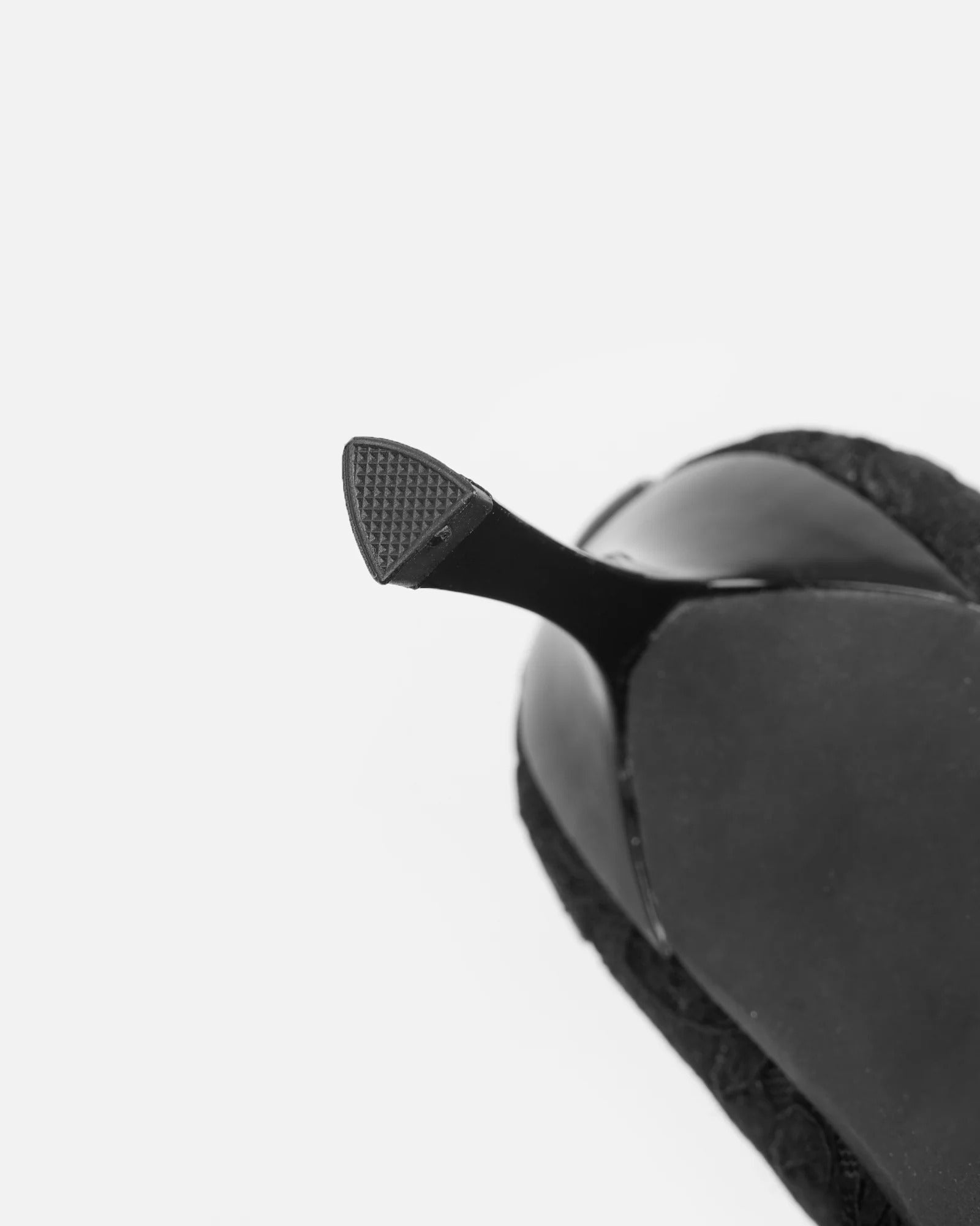 Liora Heel